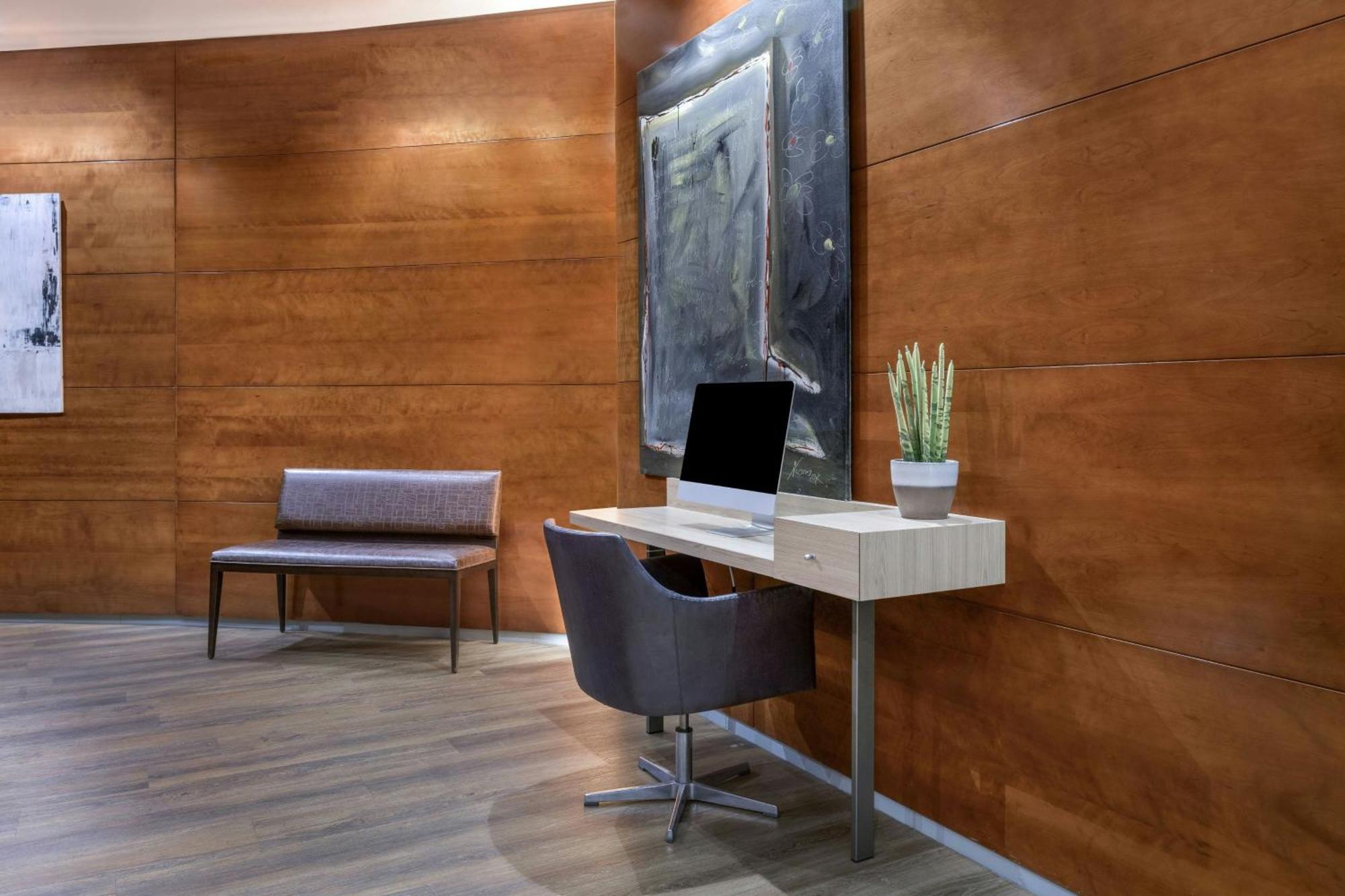 Ac Hotel Leon San Antonio By Marriott Exterior photo