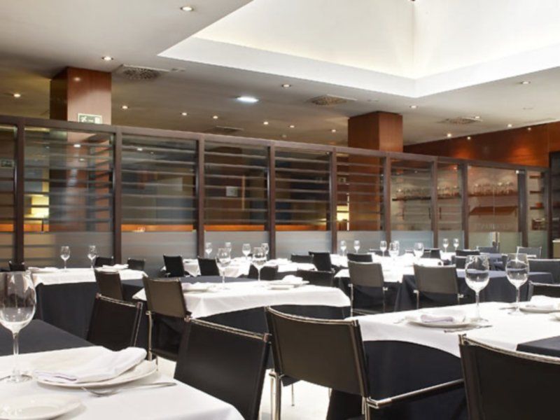 Ac Hotel Leon San Antonio By Marriott Restaurant photo